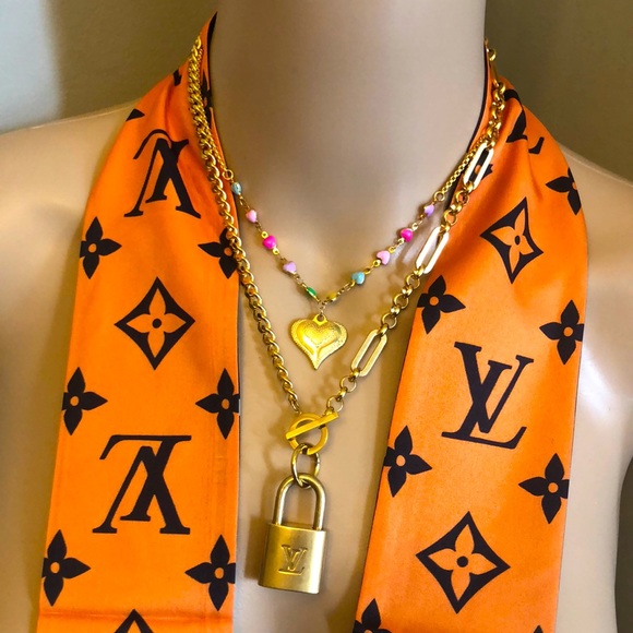 Repurposed Aunthentic Louis Vuitton gold brass padlock🔥 - Picture 1 of 7